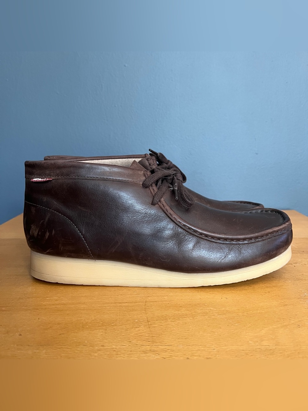 Clarks Men's Brown Leather Chukka with Crepe Sole size 13